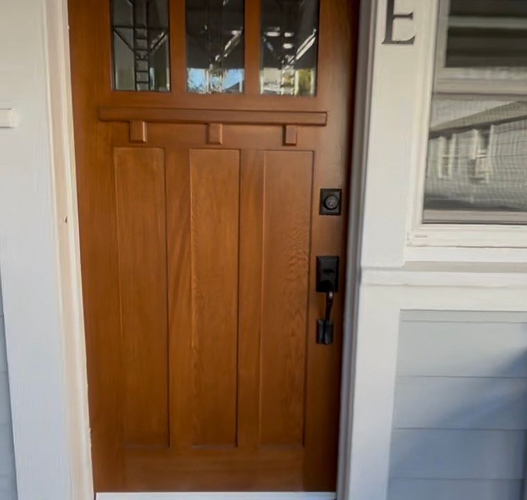 1st image of 729 Lake St