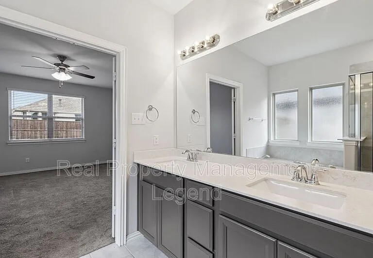1833 Meadow Trail Ln — Photo 20