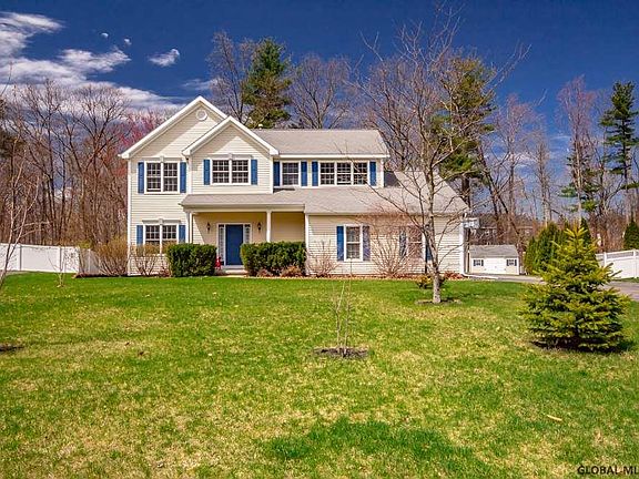 3rd image of 12 Oakhurst Ct