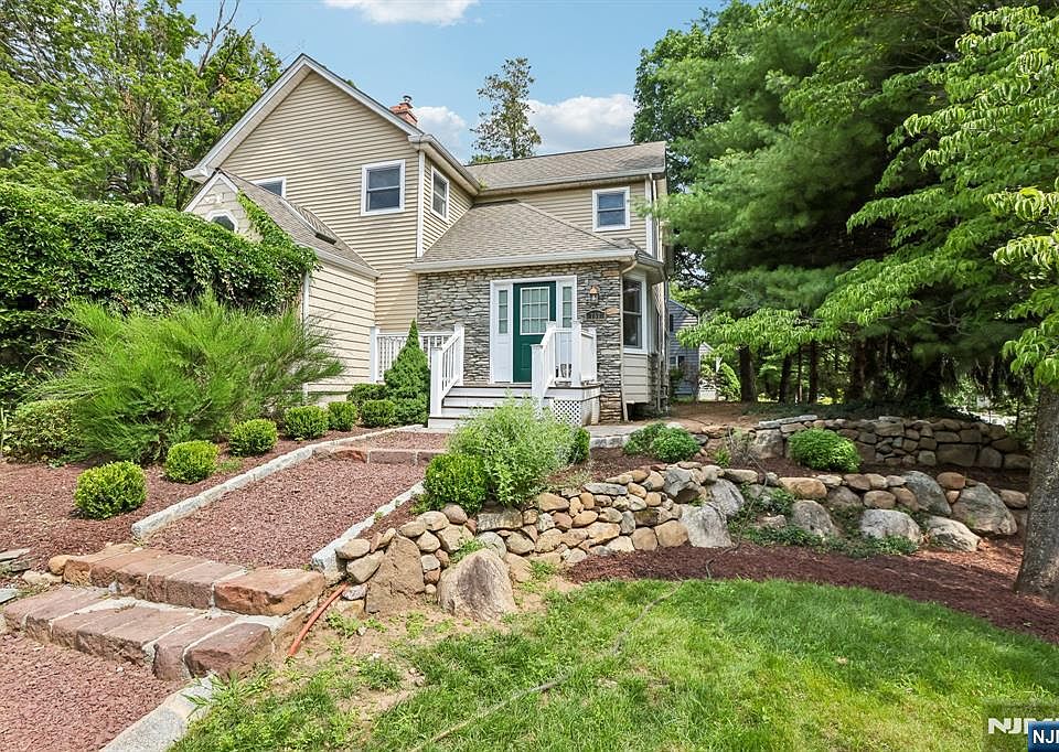 1st image of 757 Kinderkamack Road