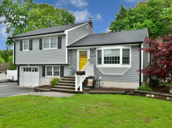 32 Maplewood Boulevard, Suffern, NY 10901