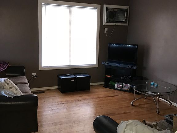 2nd image of 37103 Charter Oaks Blvd