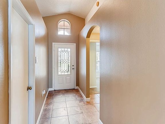 5th image of 1361 Carey Glen Cir