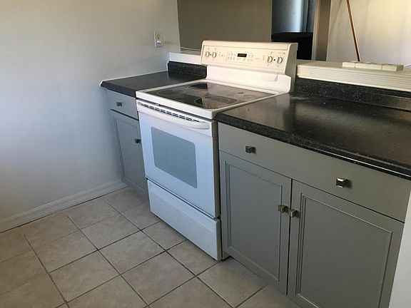 4th image of 621 99th Ave N APT 101