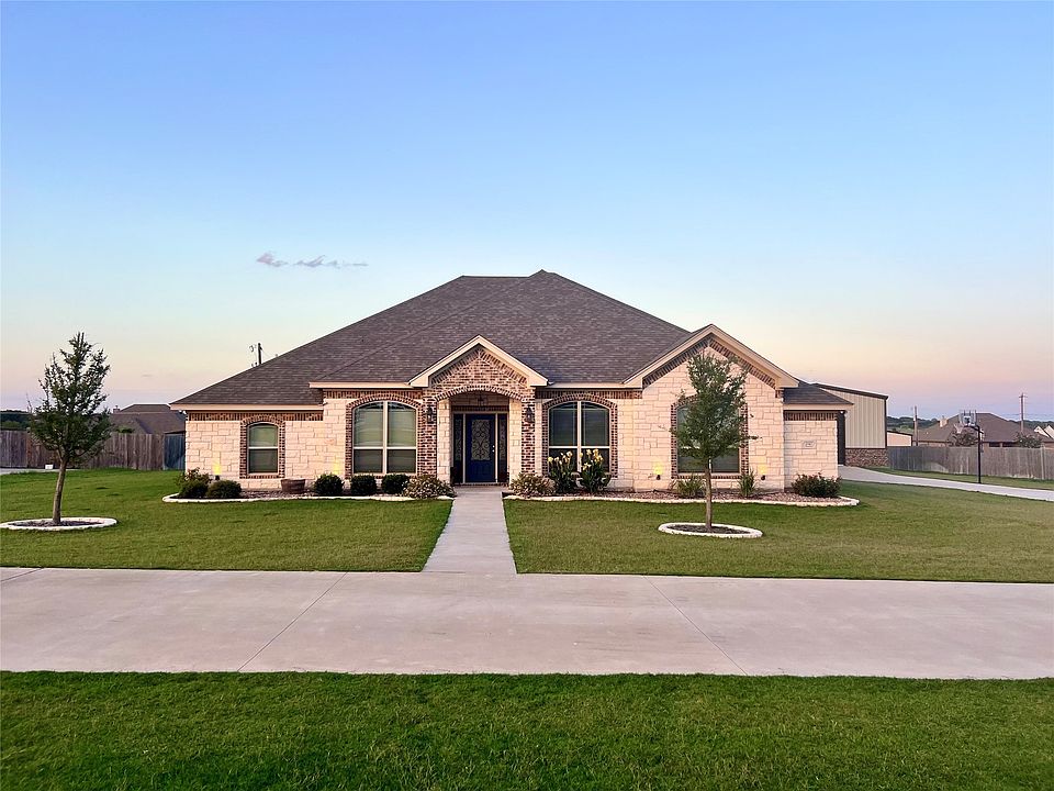 1st image of 247 Sportsman Dr