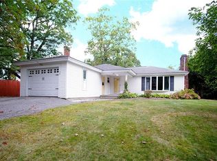 32 Seba Kent Rd, Pawtucket, RI 02861