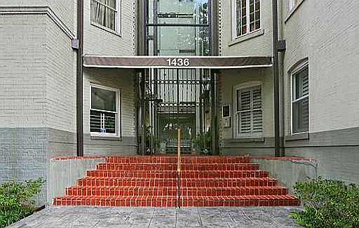 4th image of 1436 Jackson Ave APT 5A