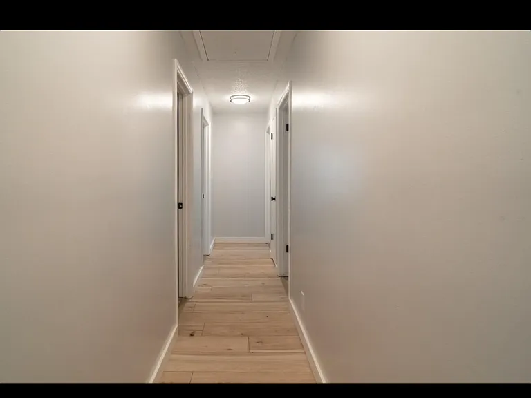 296 Monticello Pl — Photo 14