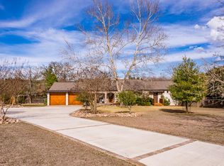 1013 Monroe Dr, Kerrville, TX 78028