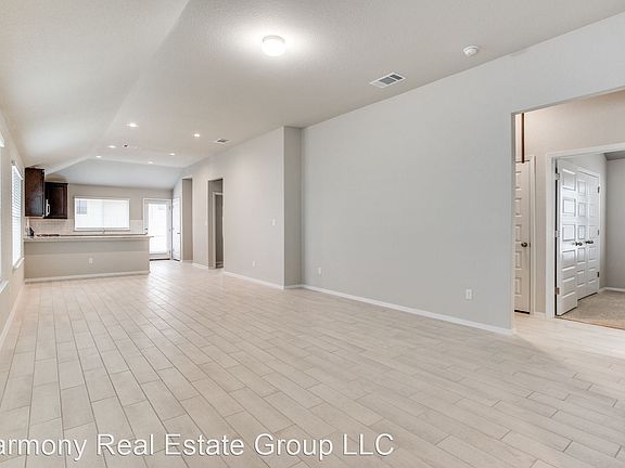 4th image of 168 Heather Glen Way