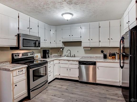2nd image of 5444 Mangold Dr