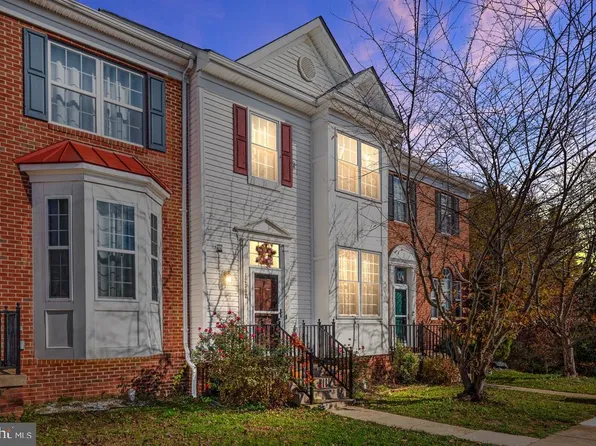 12302 Darton Woods Loop, Bristow, VA 20136
