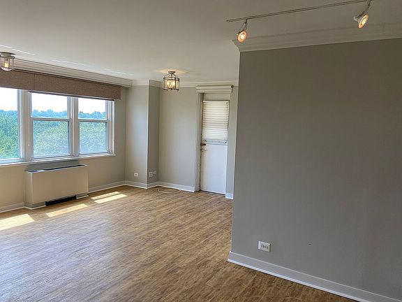 3rd image of 1600 Hagys Ford Rd APT 9
