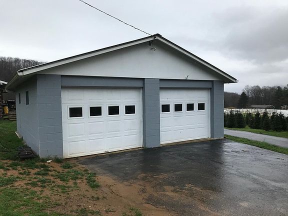 Large 2 car garage