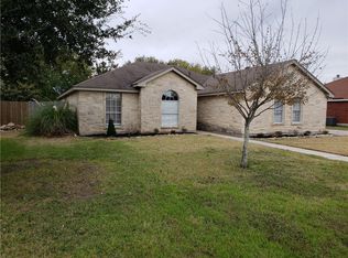 517 Mockingbird Ln, Lockhart, TX 78644