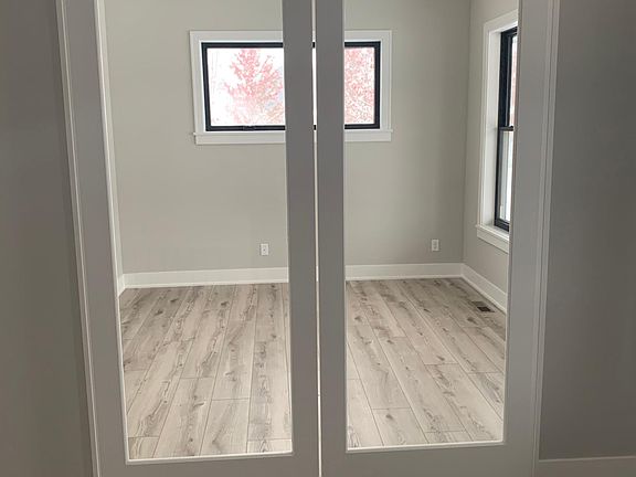 4th image of 4993 Sunflower Pl
