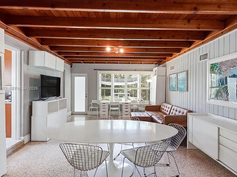 155 SW 28th Rd — Photo 13