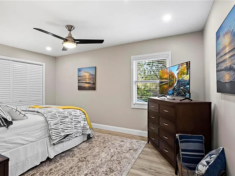5750 Old Gordon Rd — Photo 21
