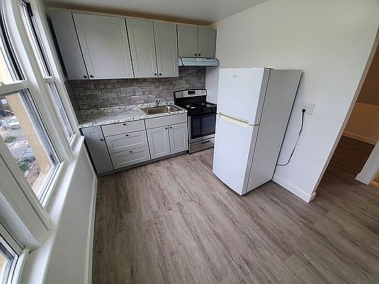 4th image of 706 Ditmas Ave #3