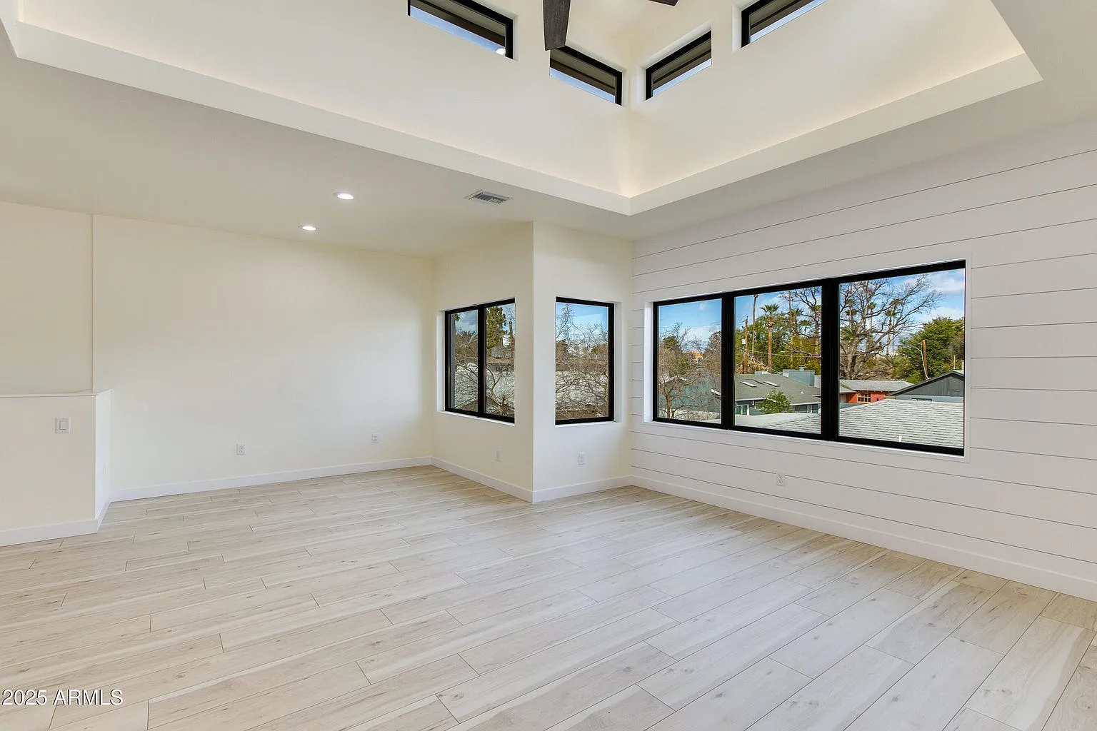 3 bed, 1810 sqft, $3,300 — Photo 1