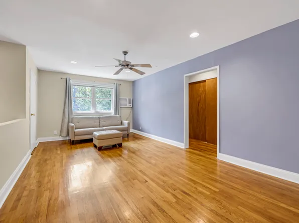 226-09 Union Tnpk image 2 of 8