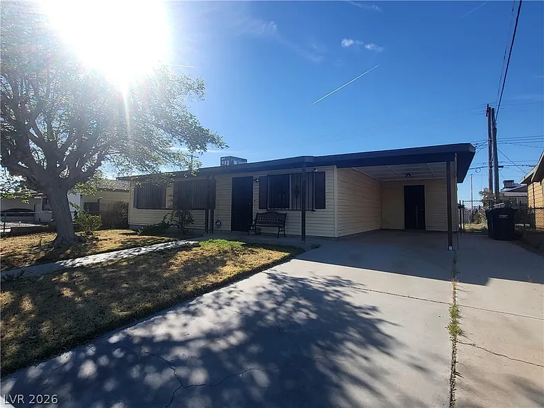 717 Van Ert Ave — Photo 2