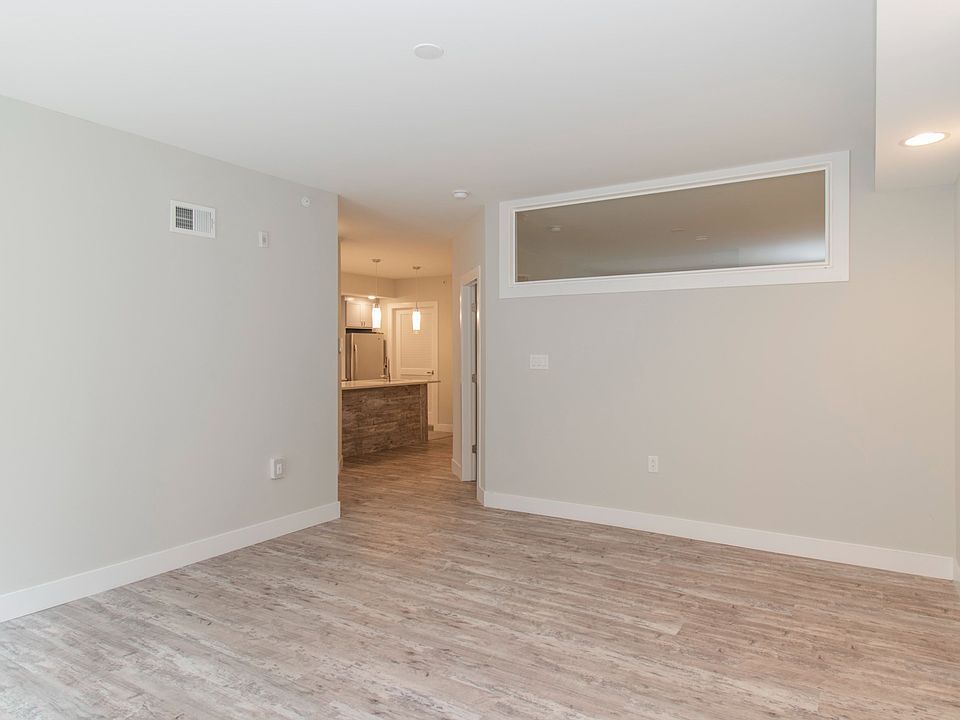 1st image of 1533-39 Parrish St Unit 1B