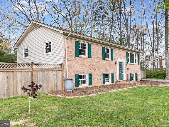2nd image of 10200 Ni River Dr