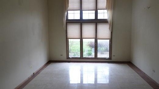 4th image of 8742 Sunshine Ln