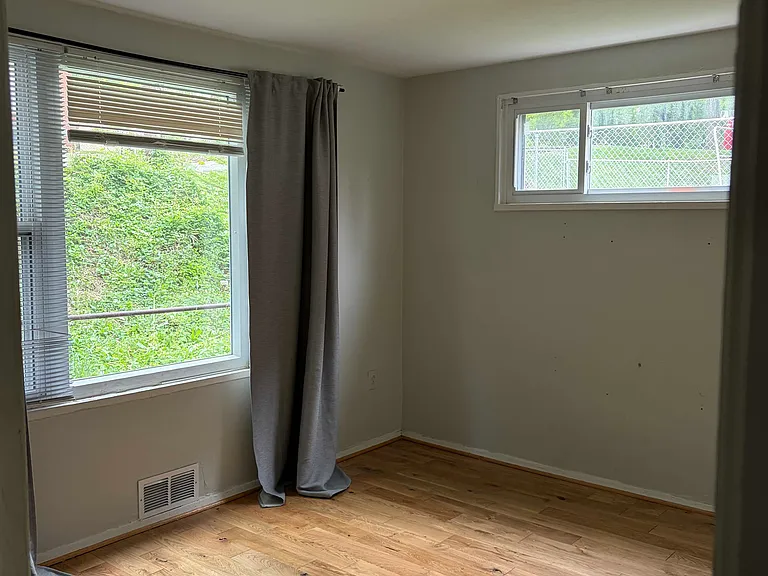 107 Victor St NE #1 — Photo 9