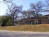 2nd image of 1920 Nottingham Blvd