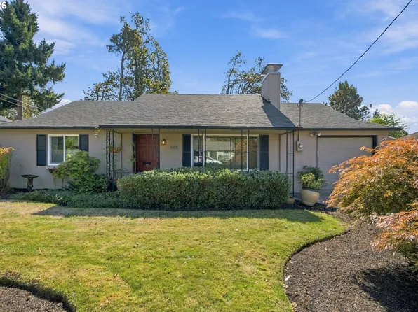 665 E Dartmouth St, Gladstone, OR 97027