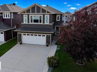 1862 32a St NW, Edmonton, AB T6T 0L6