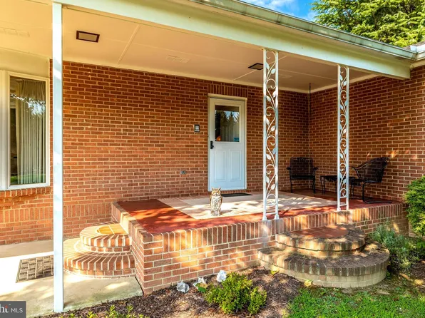 6051 Mount Phillip Rd, Frederick, MD 21703