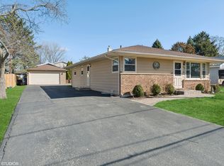 10158 W Chaney Ave, Beach Park, IL 60099