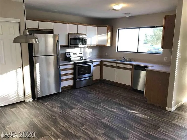 2120 McMurray Dr #7 — Photo 10