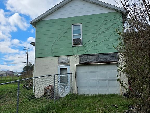 2nd image of 212 Fayette Ave