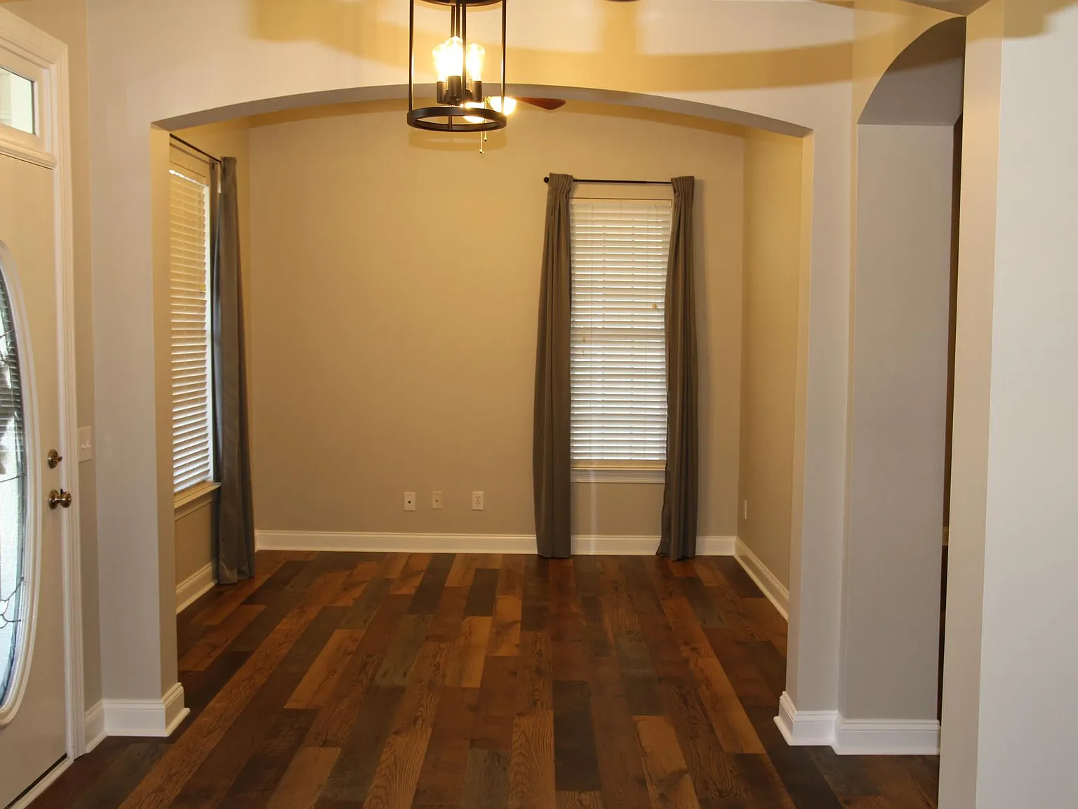 3 bed, 2064 sqft, $2,900 — Photo 4