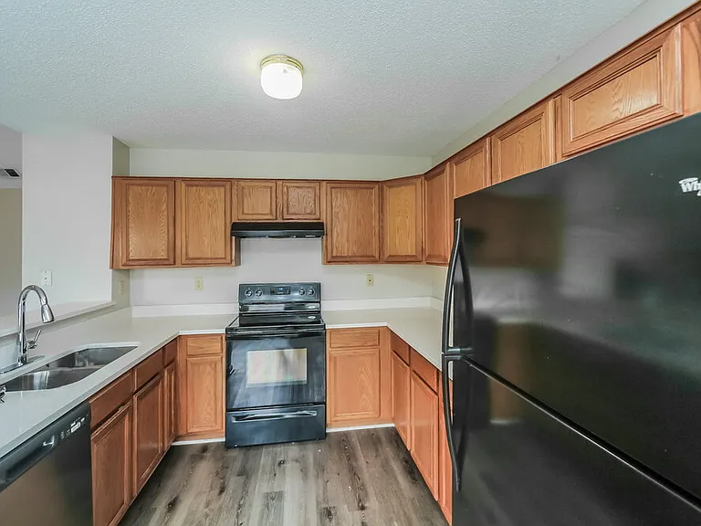 7107 Puddin Ln — Photo 9
