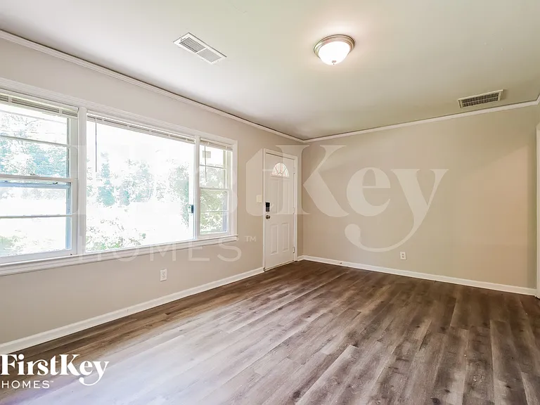 2073 Mark Trl — Photo 3