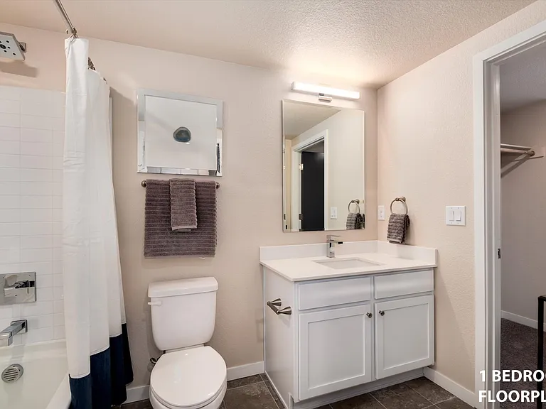 WestEdge Apartments — Photo 17