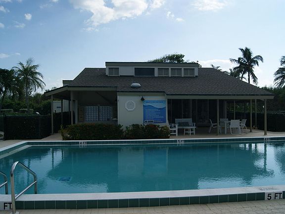 5th image of 1456 NE Ocean Blvd APT 7-103