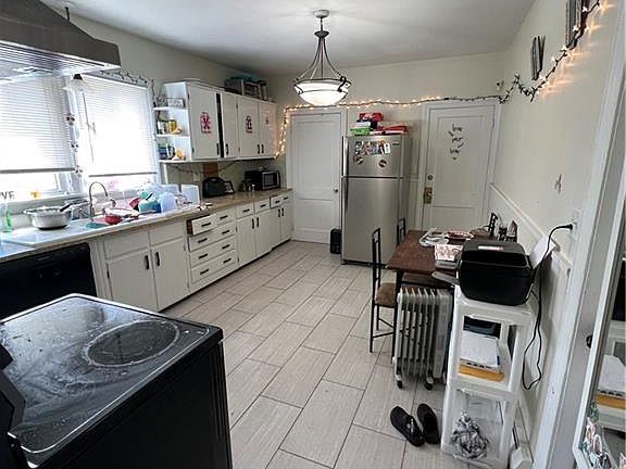 2nd image of 640 Woonasquatucket Ave