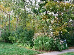730 Cohasset Ct, Gurnee, IL 60031