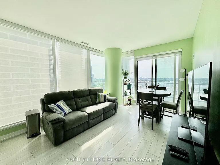 898 Portage Pkwy #1903 — Photo 1