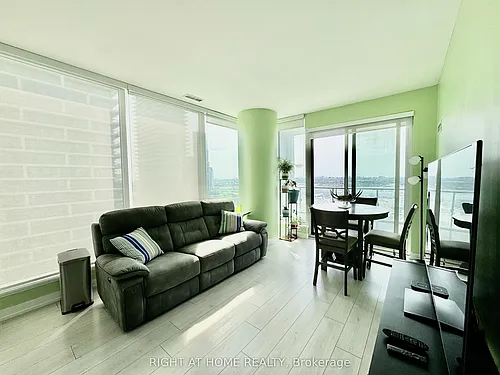 898 Portage Pkwy #1903 Photo 1