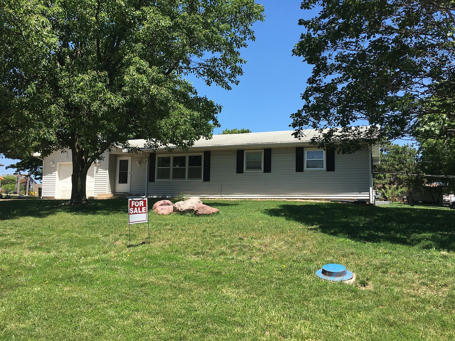 1548 Virginia St, Sabetha, KS 66534 Zillow
