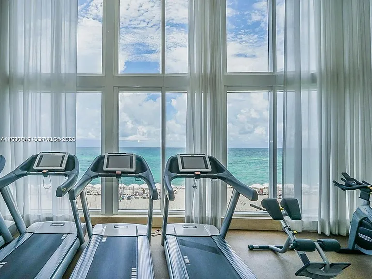 15901 Collins Ave #405 — Photo 28