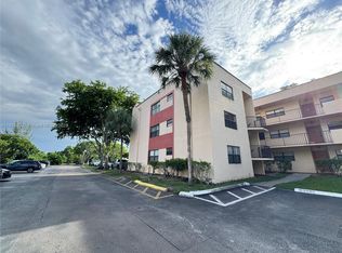 3199 Foxcroft Rd APT 101, Hollywood, FL 33025