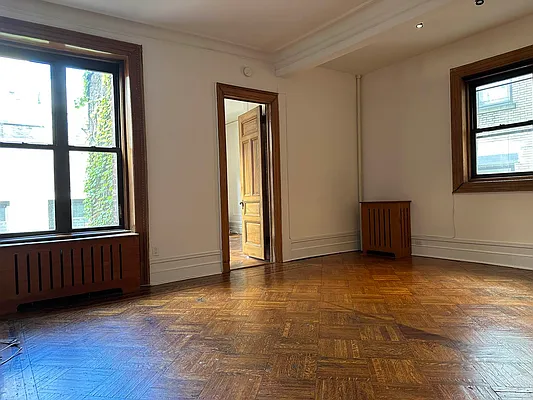 Rented by Array Property Group LLC  | media 8